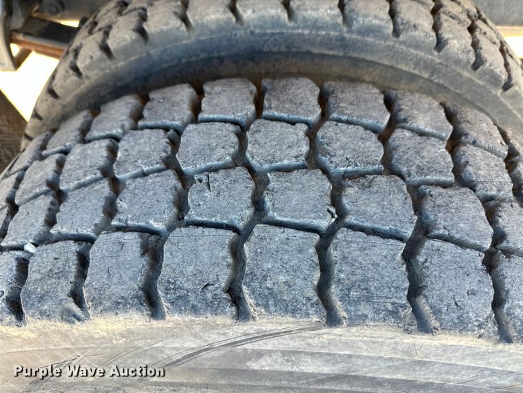 image for item DM2707 2014 Freightliner  Business Class M2 water truck