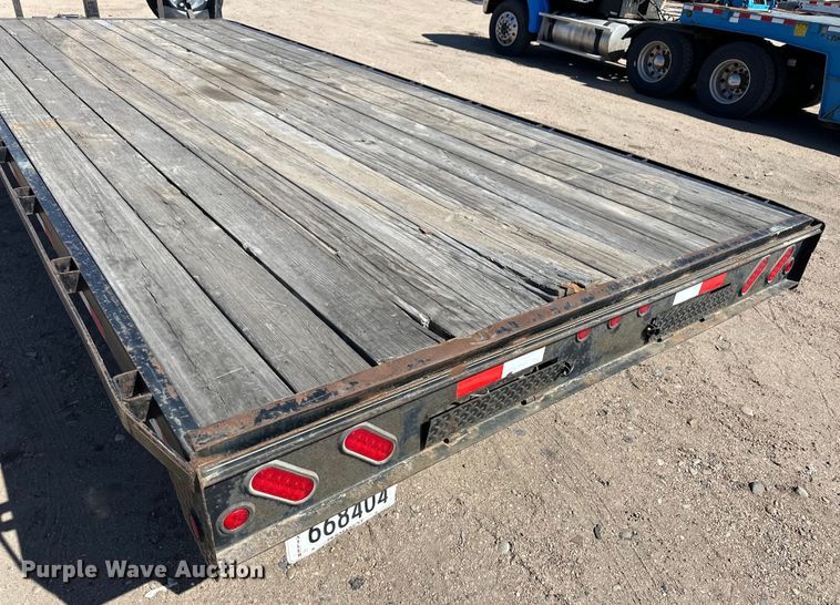 image for item DM2708 2014 Maxey equipment trailer