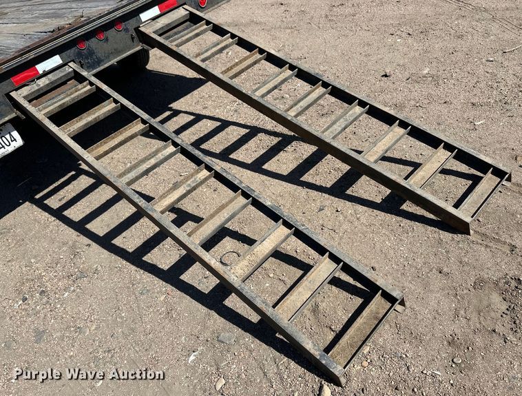 image for item DM2708 2014 Maxey equipment trailer