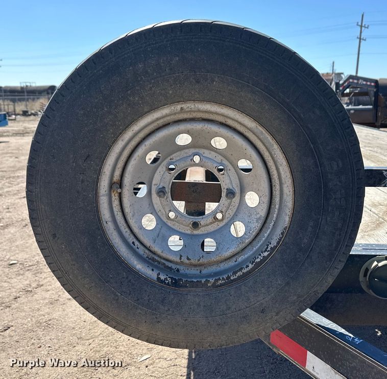 image for item DM2708 2014 Maxey equipment trailer