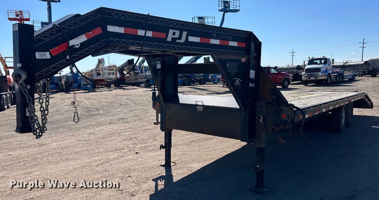 image for item DM2709 2010 PJ equipment trailer