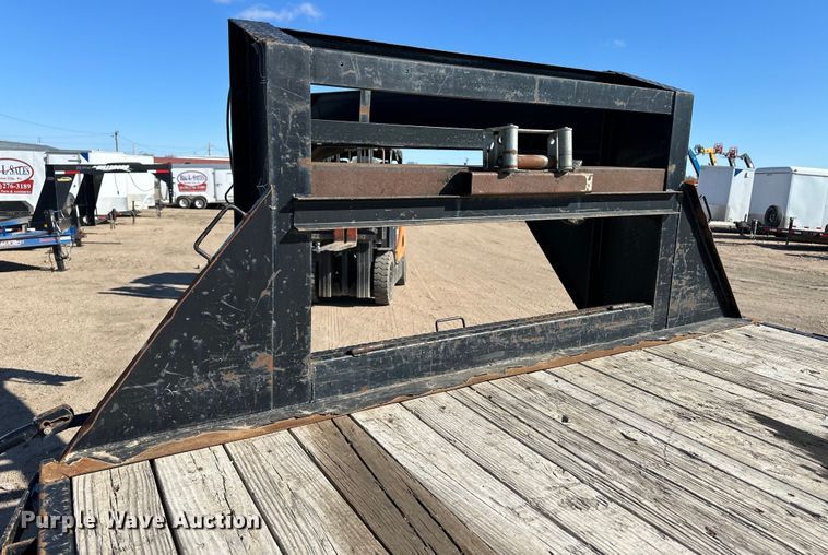 image for item DM2709 2010 PJ equipment trailer