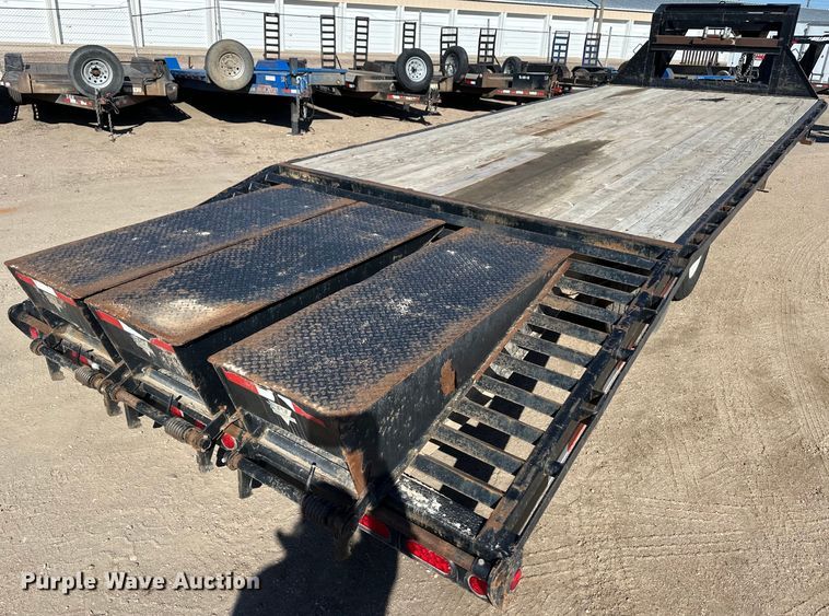 image for item DM2709 2010 PJ equipment trailer