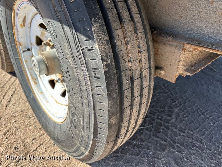 image for item DM2709 2010 PJ equipment trailer