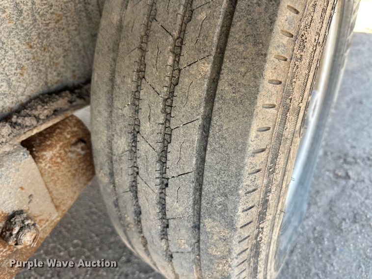 image for item DM2709 2010 PJ equipment trailer