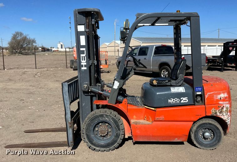 image for item DM2711 Heli CPCD25 forklift