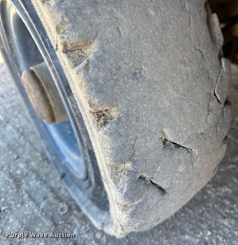 image for item DM2711 Heli CPCD25 forklift