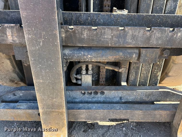 image for item DM2712 Nissan 25 forklift