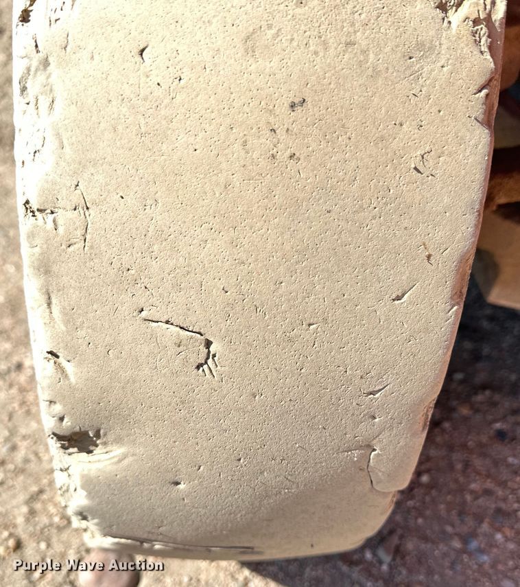 image for item DM2712 Nissan 25 forklift