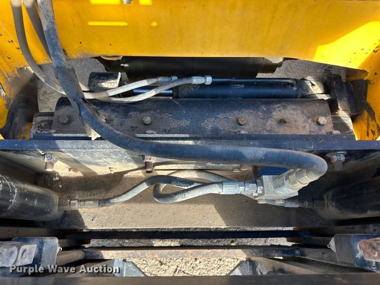 image for item DM2714 2013 JCB 930 forklift