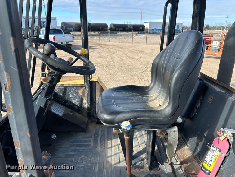 image for item DM2714 2013 JCB 930 forklift