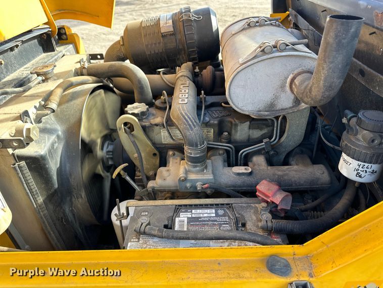 image for item DM2714 2013 JCB 930 forklift