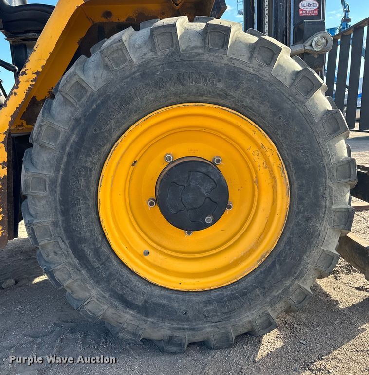 image for item DM2714 2013 JCB 930 forklift