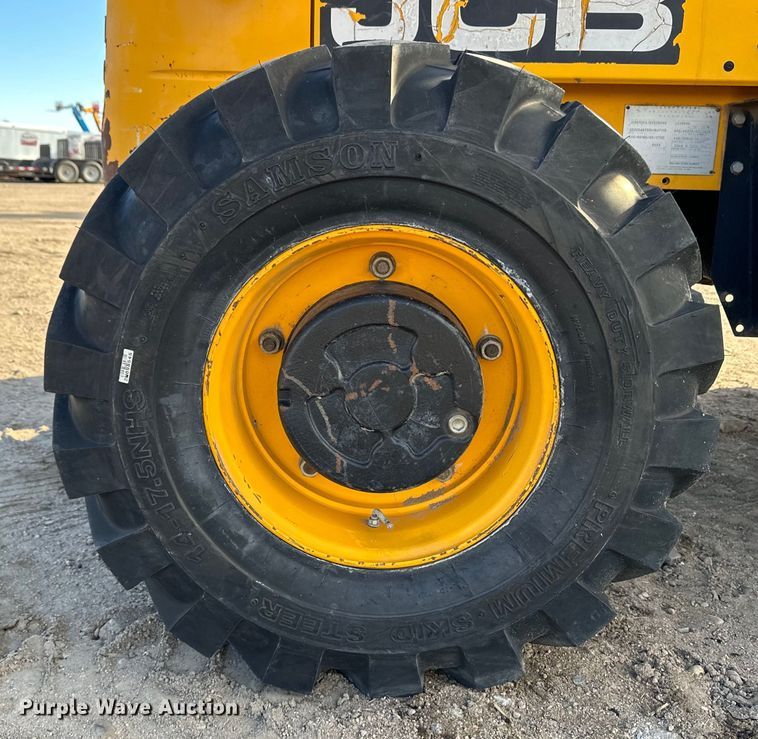 image for item DM2714 2013 JCB 930 forklift