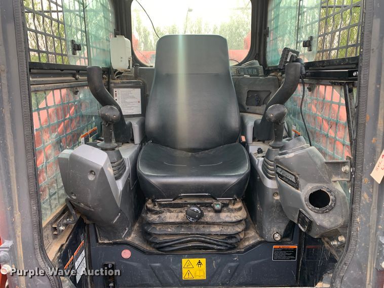 image for item DM7787 2021 Kubota SVL 97-2 skid steer loader