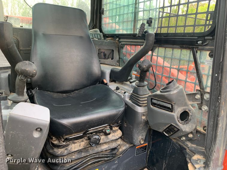 image for item DM7787 2021 Kubota SVL 97-2 skid steer loader