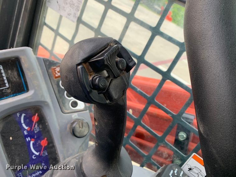 image for item DM7787 2021 Kubota SVL 97-2 skid steer loader