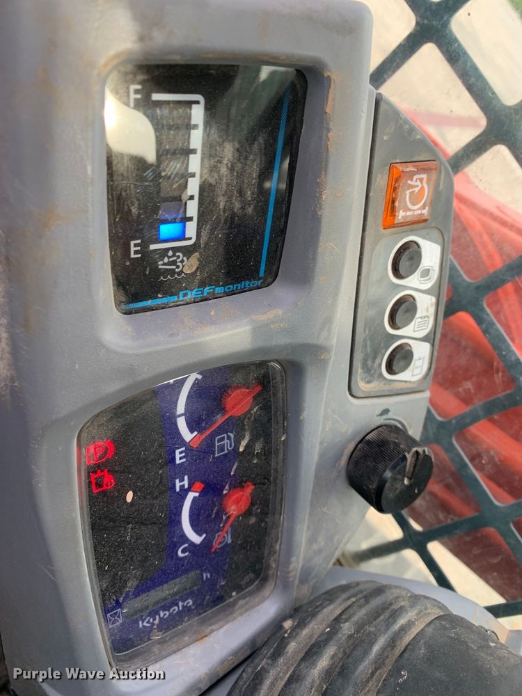 image for item DM7787 2021 Kubota SVL 97-2 skid steer loader