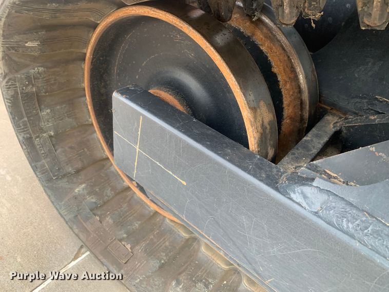 image for item DM7787 2021 Kubota SVL 97-2 skid steer loader