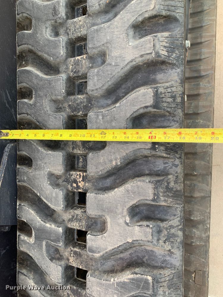 image for item DM7787 2021 Kubota SVL 97-2 skid steer loader