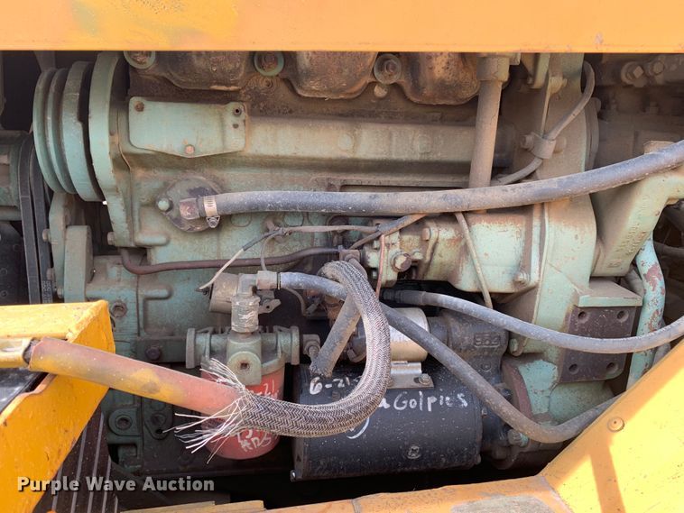 image for item DM7788 Hyster C530A pneumatic roller