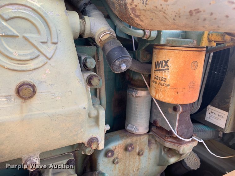 image for item DM7788 Hyster C530A pneumatic roller