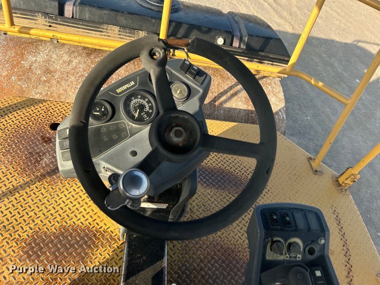 image for item DO1001 2002 Caterpillar CB-634D double drum vibratory roller