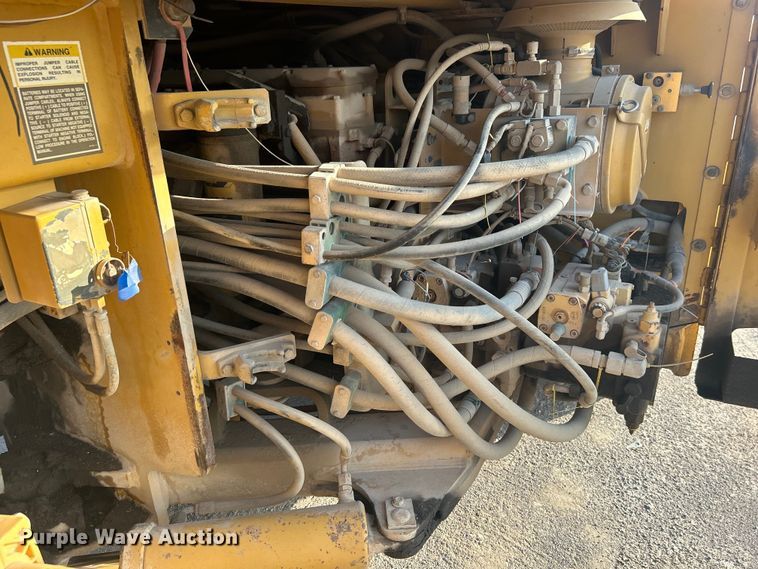 image for item DO1001 2002 Caterpillar CB-634D double drum vibratory roller