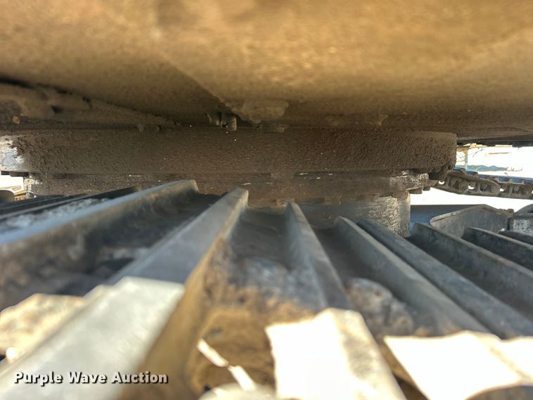 image for item DO1016 2011 John Deere 200D LC excavator