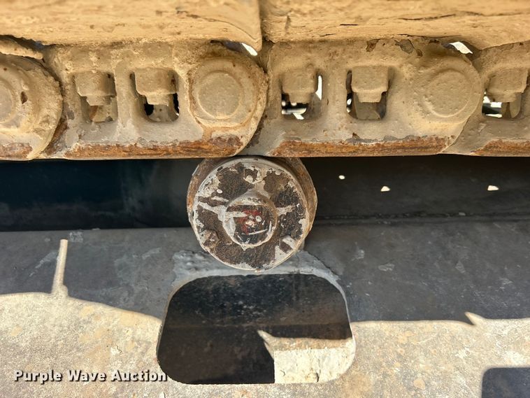 image for item DO1016 2011 John Deere 200D LC excavator