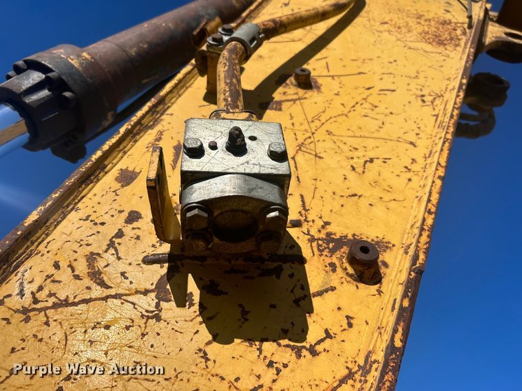 image for item DO1017 2008 Caterpillar  325D L excavator