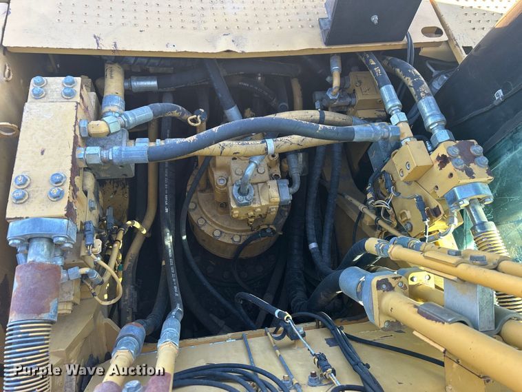 image for item DO1017 2008 Caterpillar  325D L excavator