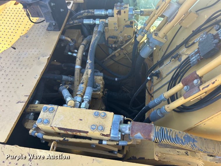 image for item DO1017 2008 Caterpillar  325D L excavator