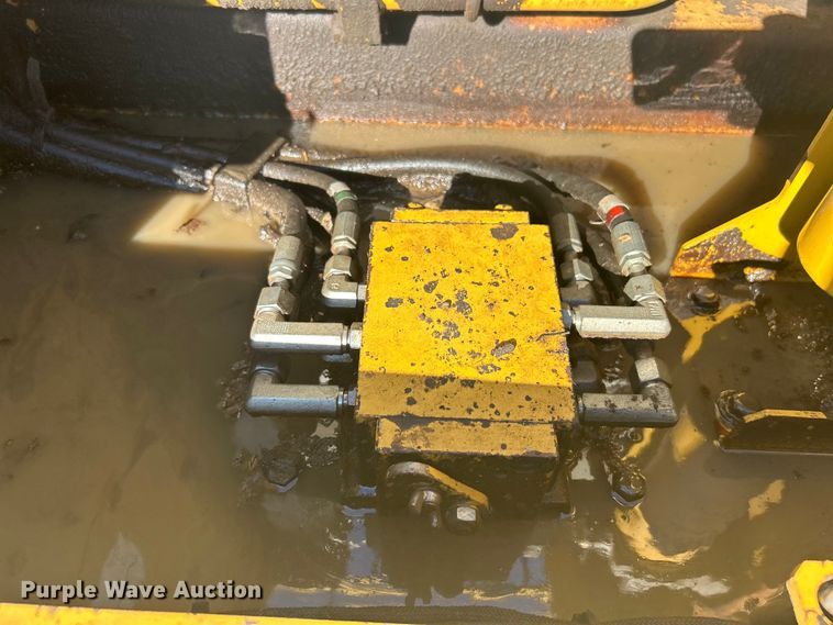 image for item DO1017 2008 Caterpillar  325D L excavator