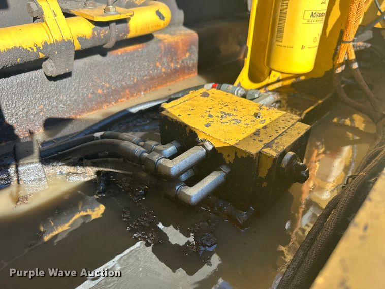 image for item DO1017 2008 Caterpillar  325D L excavator