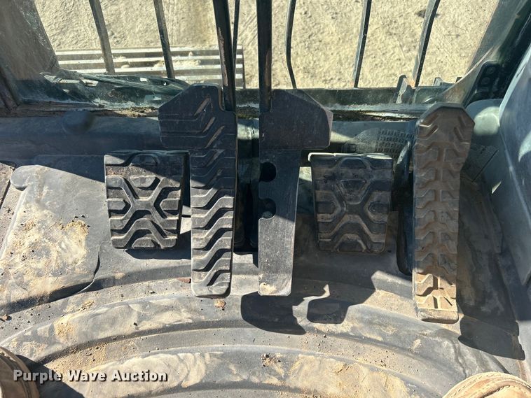 image for item DO1017 2008 Caterpillar  325D L excavator