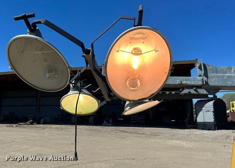 image for item DO1018 Warren Power Systems  WCW204MH light plant