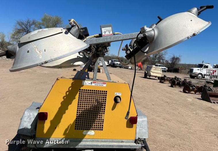 image for item DO1018 Warren Power Systems  WCW204MH light plant