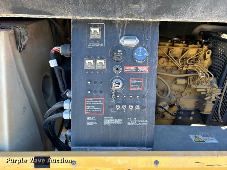 image for item DO1018 Warren Power Systems  WCW204MH light plant