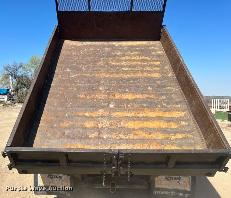 image for item DO1023 2006 GMC C5500 dump flatbed truck