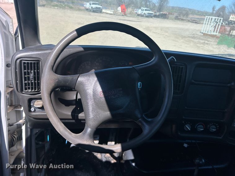 image for item DO1023 2006 GMC C5500 dump flatbed truck