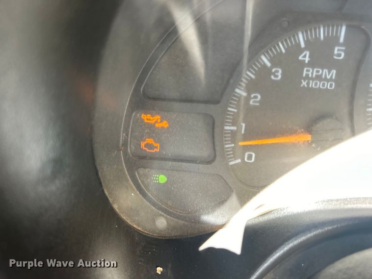 image for item DO1023 2006 GMC C5500 dump flatbed truck