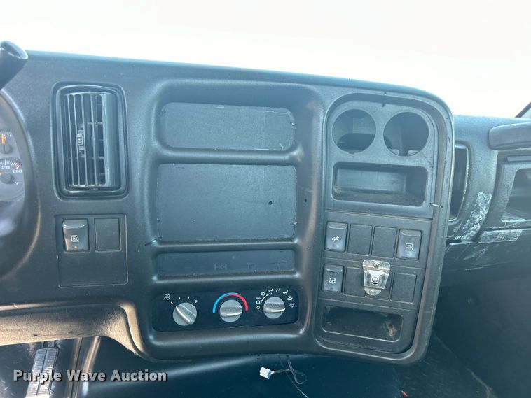 image for item DO1023 2006 GMC C5500 dump flatbed truck