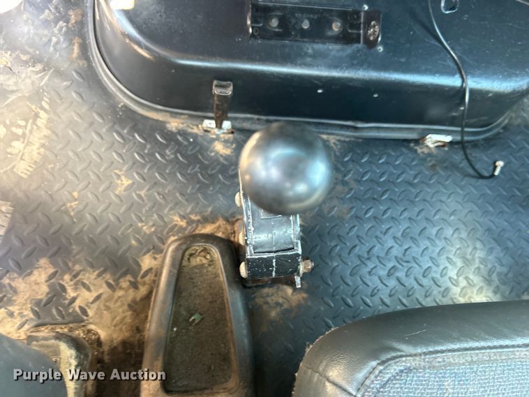 image for item DO1023 2006 GMC C5500 dump flatbed truck