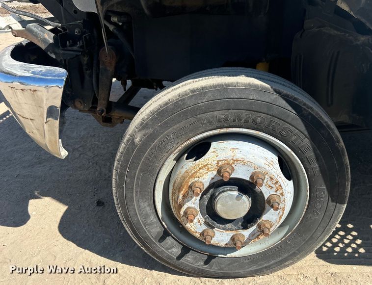 image for item DO1023 2006 GMC C5500 dump flatbed truck