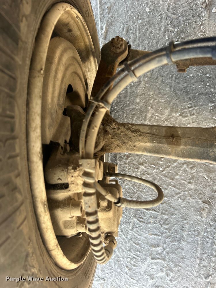 image for item DO1023 2006 GMC C5500 dump flatbed truck