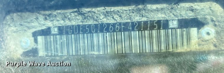 image for item DO1023 2006 GMC C5500 dump flatbed truck