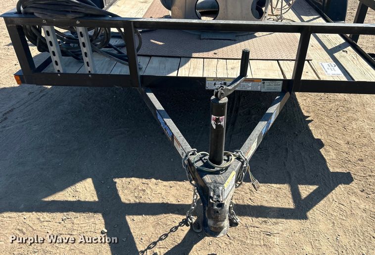 image for item DO1027 2017 Top Hat Industries utility trailer with dust management system 