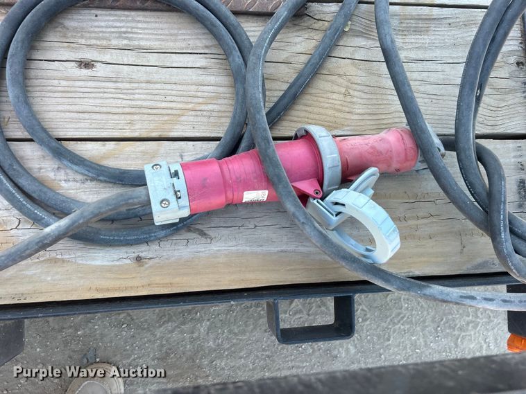 image for item DO1027 2017 Top Hat Industries utility trailer with dust management system 