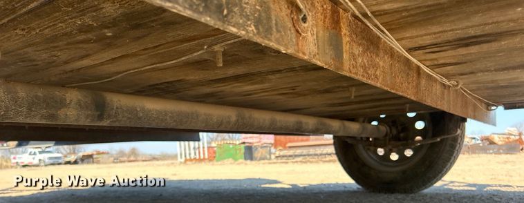 image for item DO1027 2017 Top Hat Industries utility trailer with dust management system 